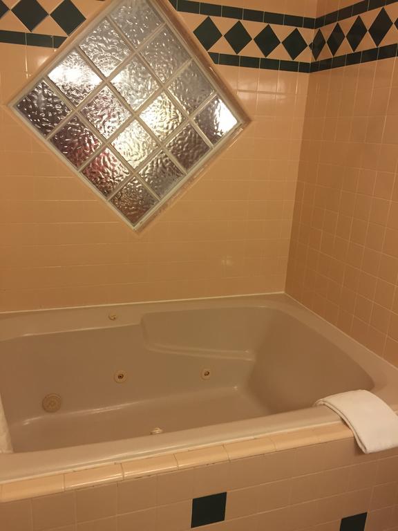 Luxury King Room,1662986235:JPEG